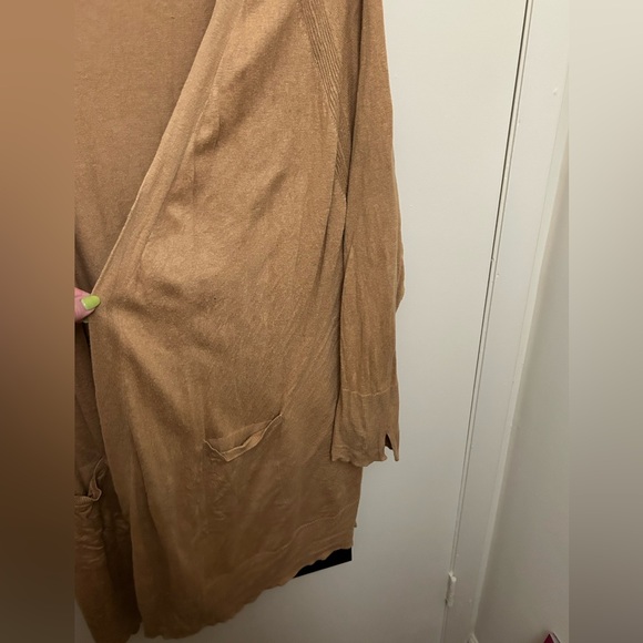 Plus Longline Cardigan - Picture 3 of 4